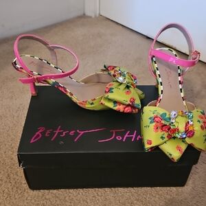 Betsey Johnson Pink and Yellow Heels with Bold Design